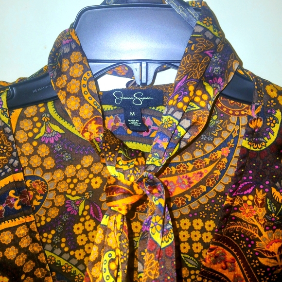 Jessica Simpsons multi colored paisley  crop top with neck tye - Picture 2 of 5